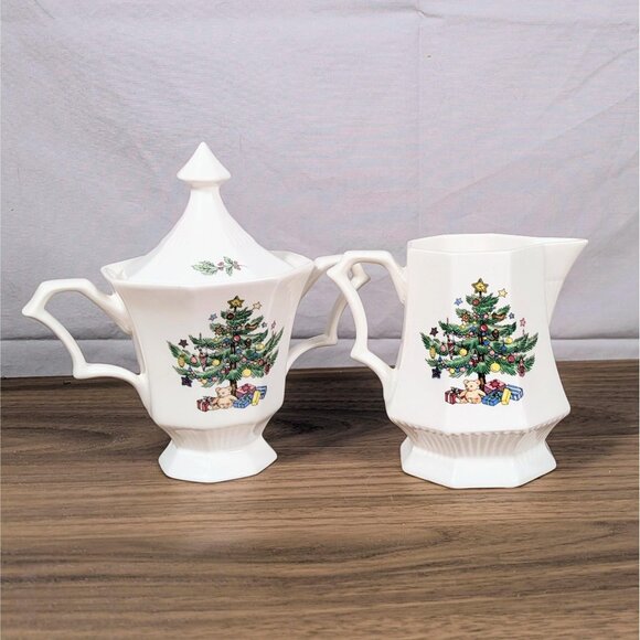Nikko Classic Christmas Tree Sugar & Creamer Set Japan Vintage - Picture 1 of 13